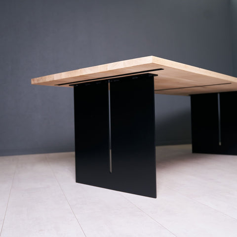 stalen poten tafel 